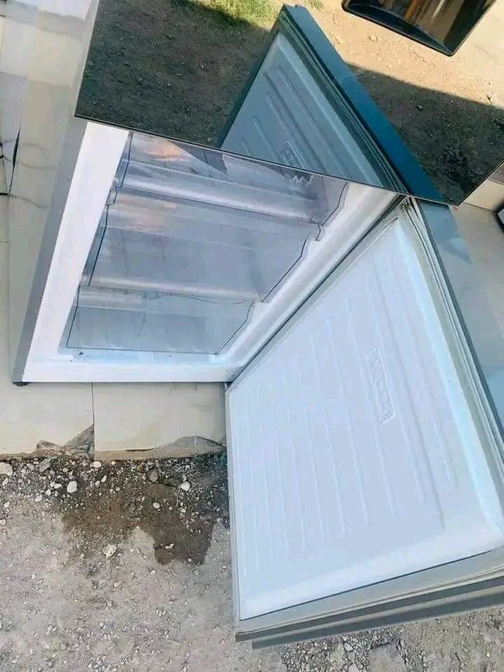 Hisense mirror fridge