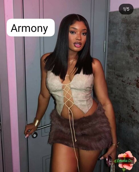 Mini jupe en fausse fourrure