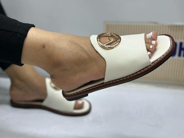 Stylish Women's Slide Sandals