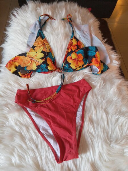Women's two-piece swimsuit