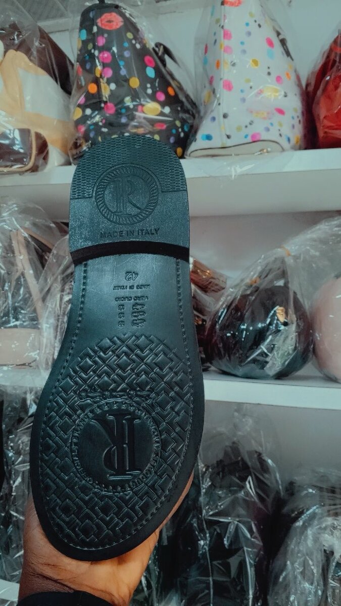 Chaussons cuir homme élégants