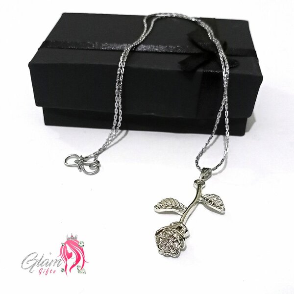 Rose Necklace Gift Box