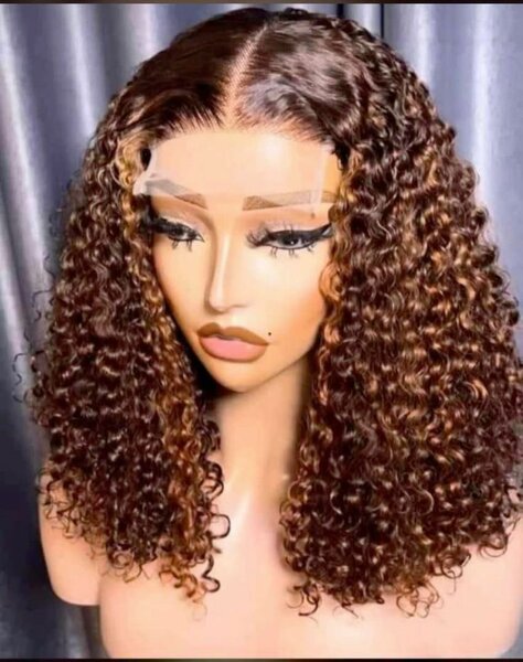 NATURAL CURLY WiGS