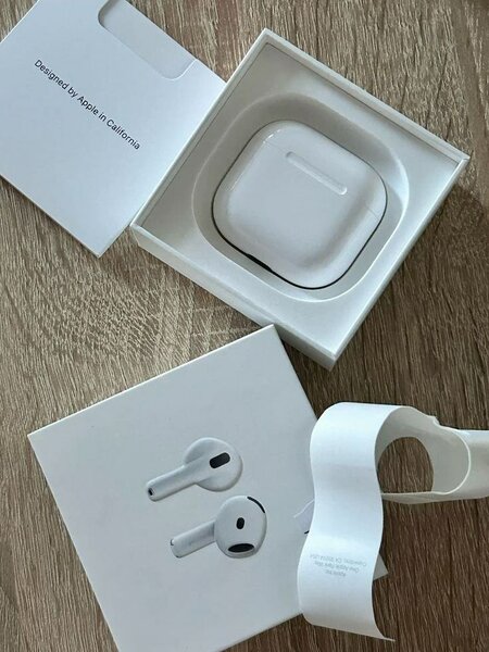 Air pods 4