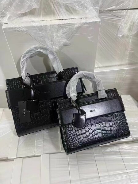 Sac à main en cuir croco