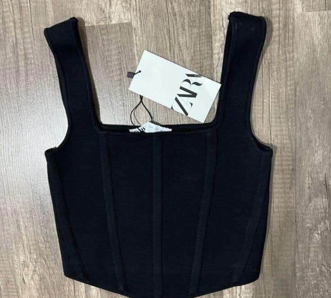 Corset et haut saute