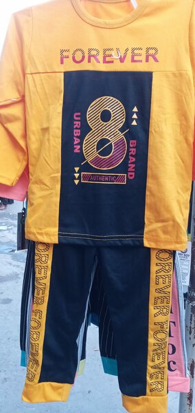 Sweatshirt and pants set