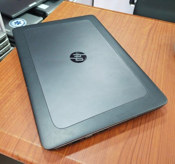 HP zbook studio G3