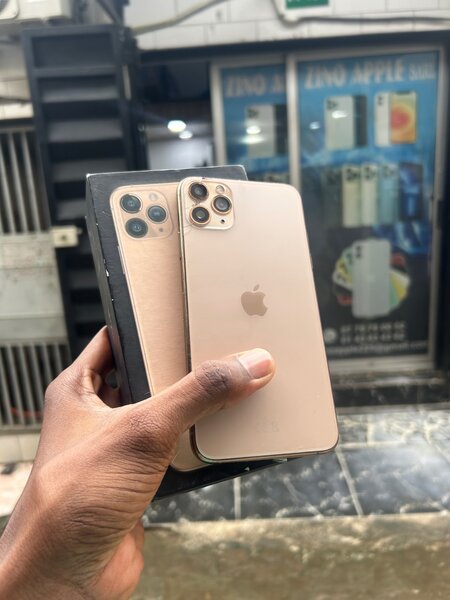 iPhone 11 Pro Max 64Go