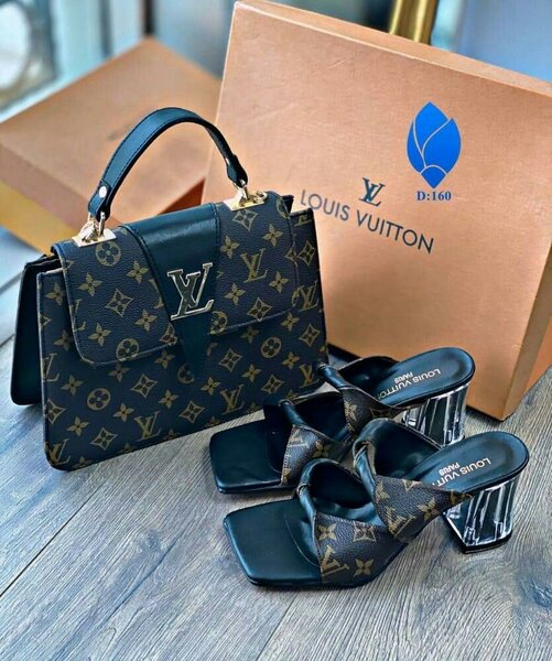LUIS VUITTON CLASSIC B/S