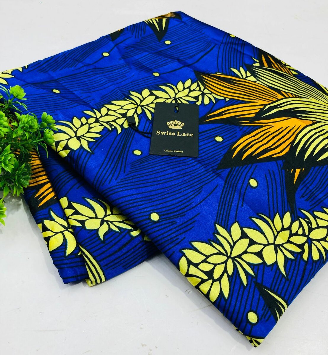 Tissu En Dentelle Suisse Colorée