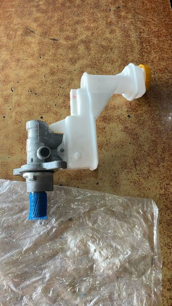 Maitre cylindre d'embrayage