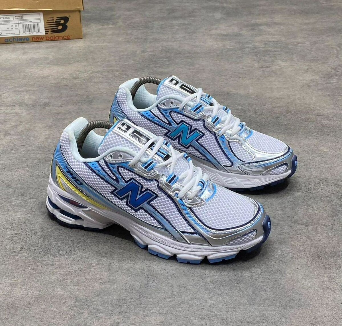 Original stock sneaker