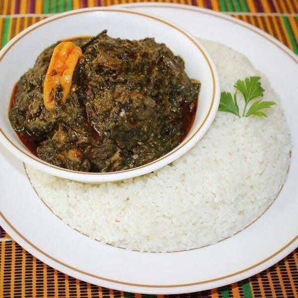 Délice de Riz et Épinards Africains