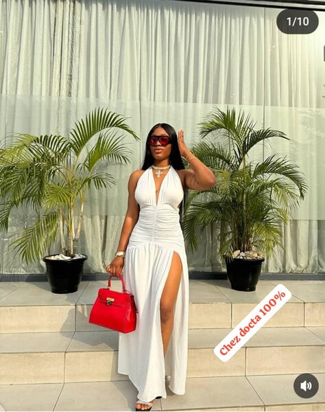 Robe Élegante à Fente