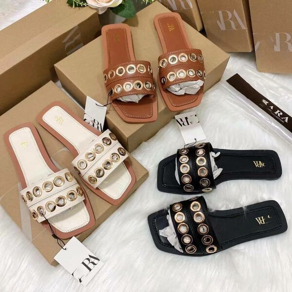 Sandales tendance à œillets