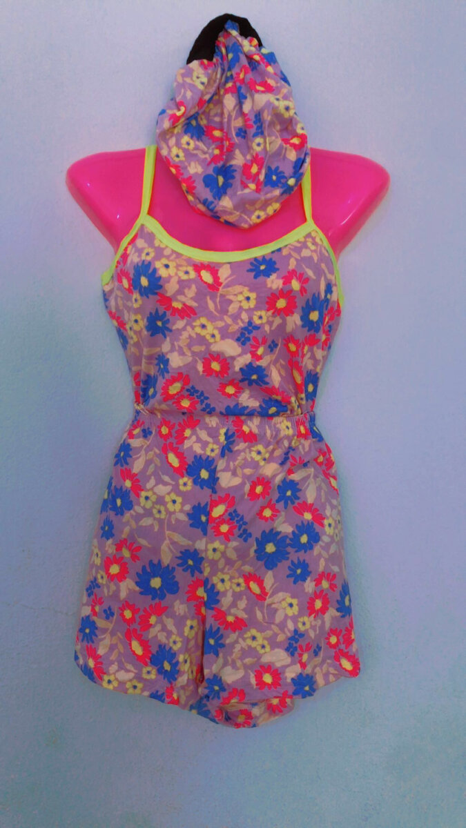 Nuisette culotte haut+ chapeau