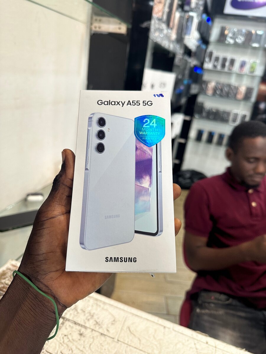 Samsung galaxie A55/256G/8 ram