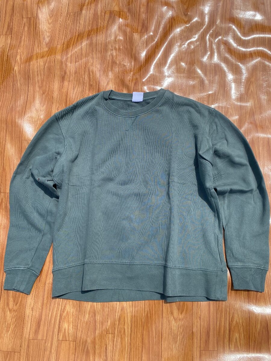 Light green sweatshirt