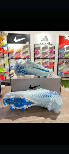 Paires de marques de football