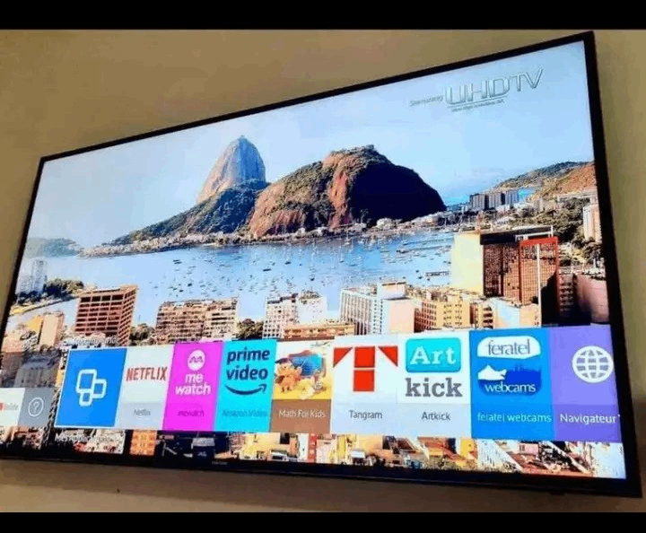 Téléviseur LED Ultra HD 4K