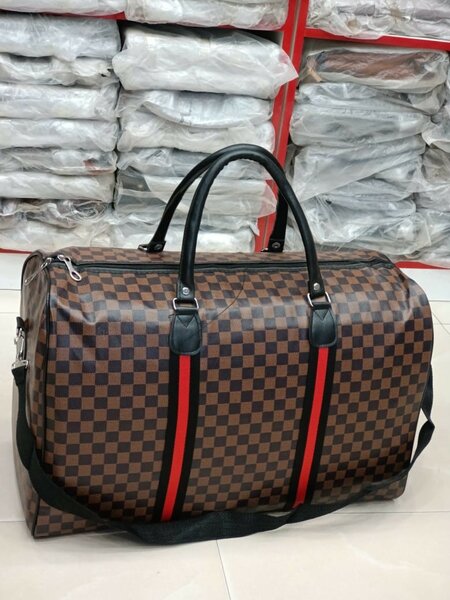 Gucci duffel bags
