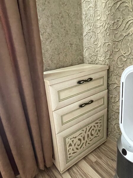 Продается спальный гарнитур