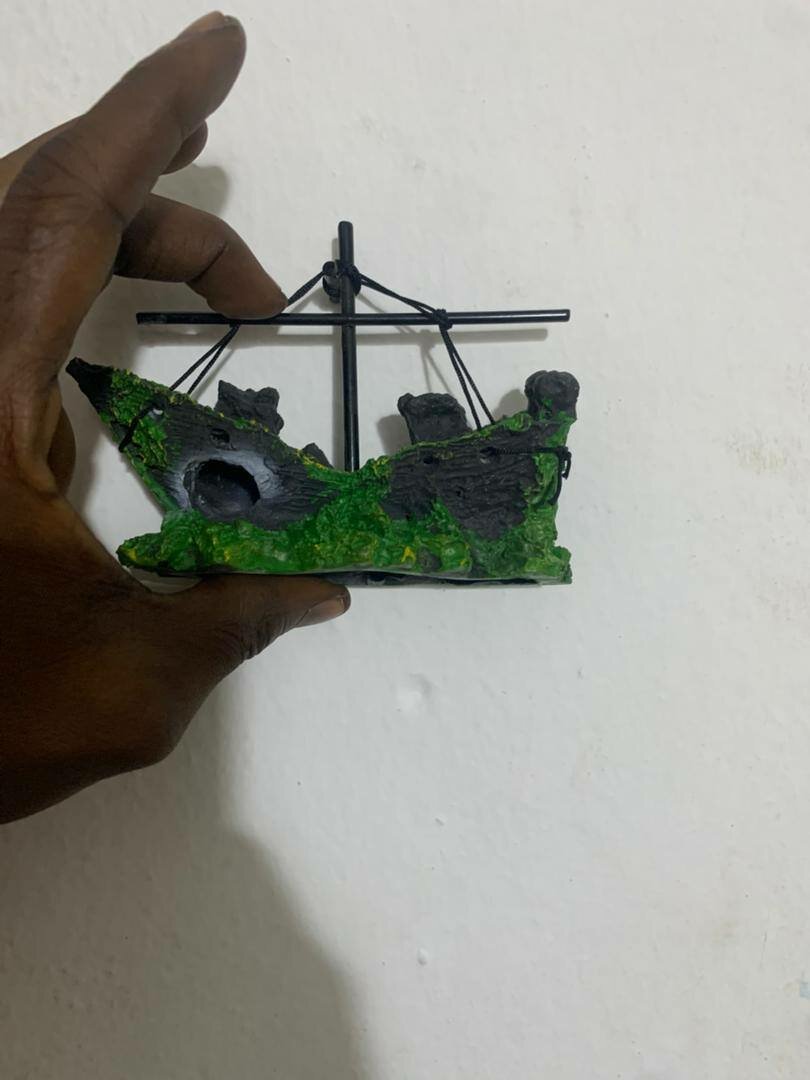 Décoration épave de navire aquarium