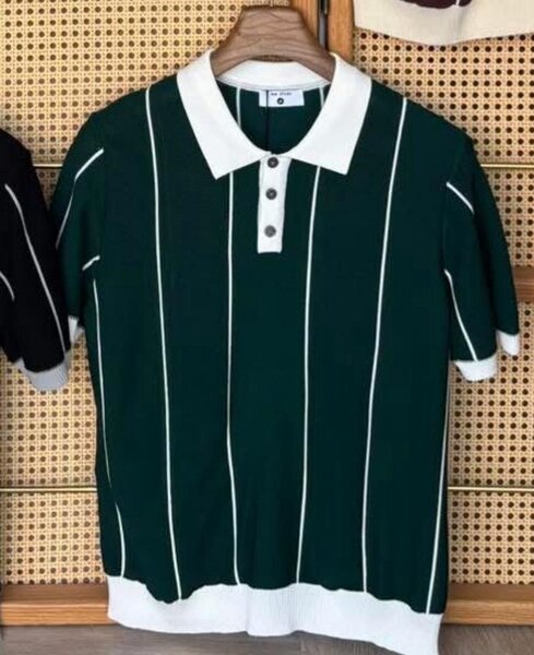 Polo rayé en coton élégant