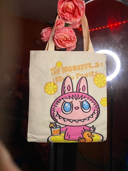 Tote à motif animé