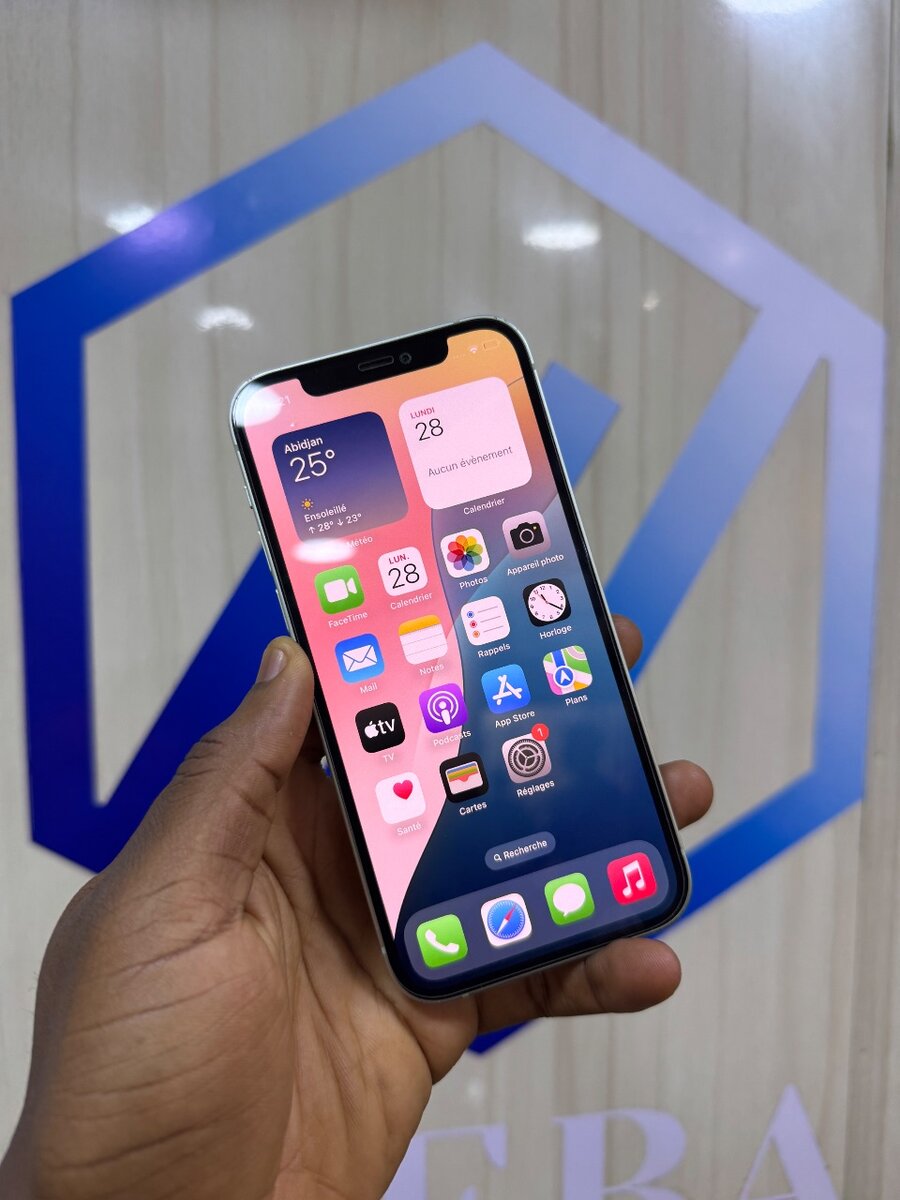 12 SIMPLE 64Go SANS ID