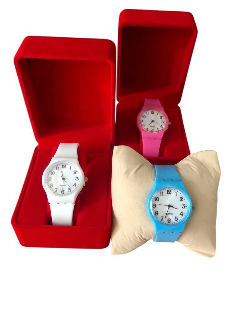 Montre élégante en silicone colorée