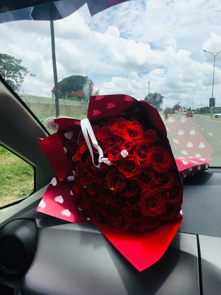 Valentines Bouquets are available