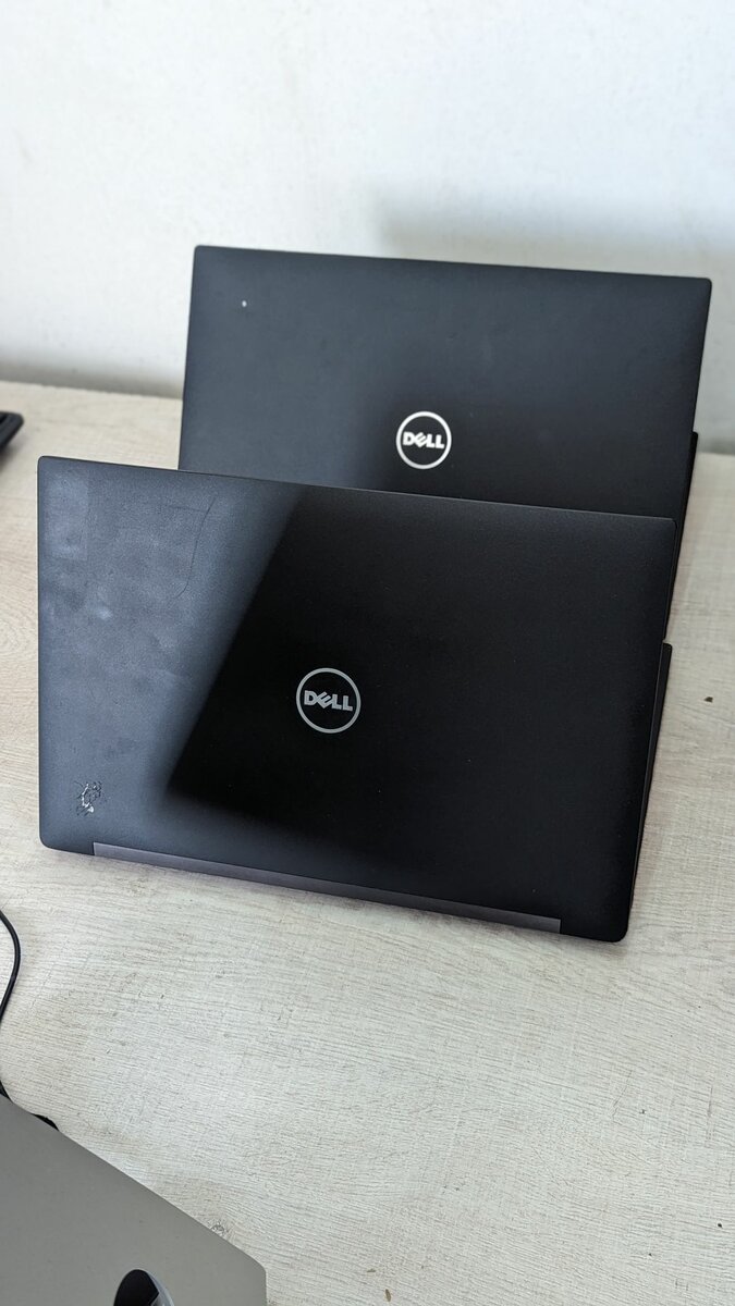 Dell 7490 laptops