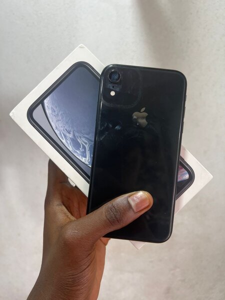 iPhone XR 64GB Noir sans Face