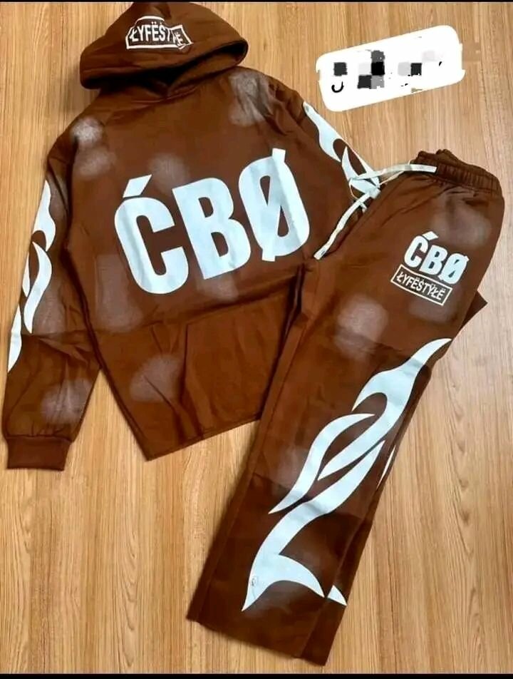 Ensemble de survêtement stylé