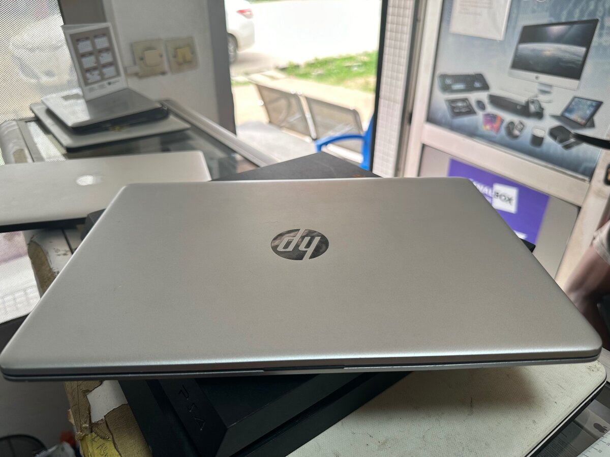 Hp core i3 / 13 pouces /8iem Gen