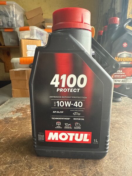 Huile moteur Motul 10W-40 1L