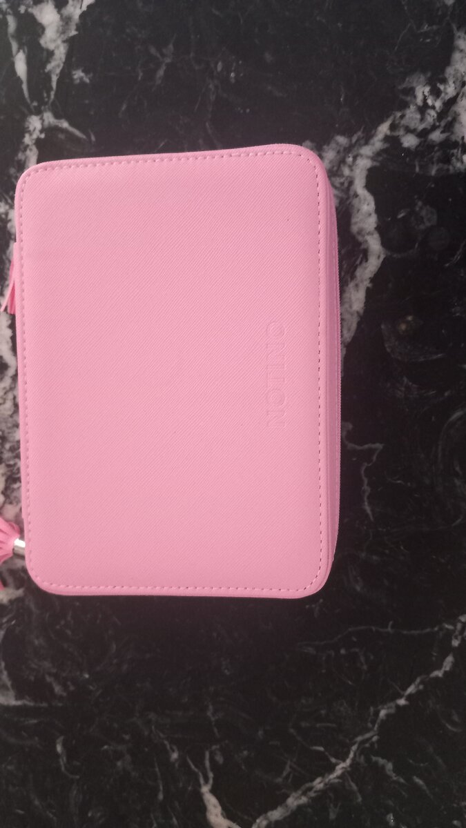 Travel jewellery case with zip