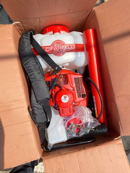 Pulvérisateur à moteur Cifarelli