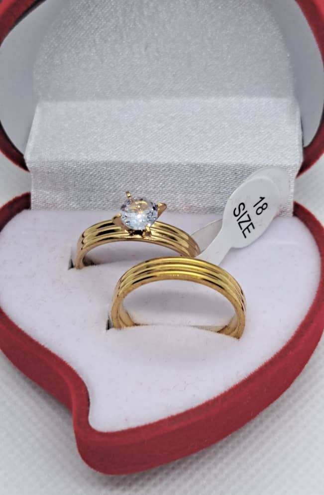 Bague et alliance en or