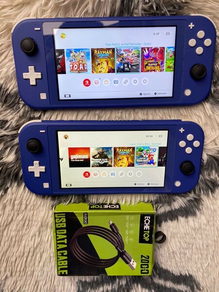 LES NINTENDO SWITCH LITE TRÈS PROPRES +20 JEUX