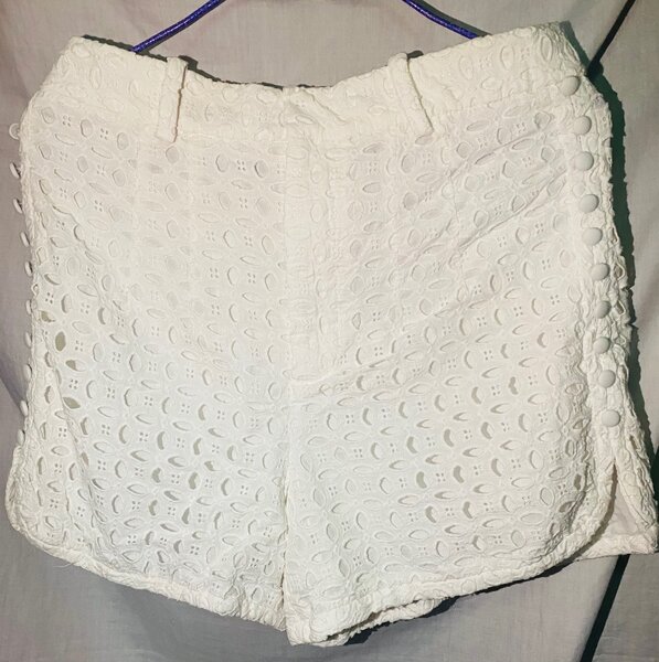 Short en dentelle blanc