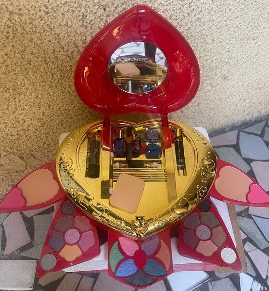 Coffret Maquillage L'CHEAR Love