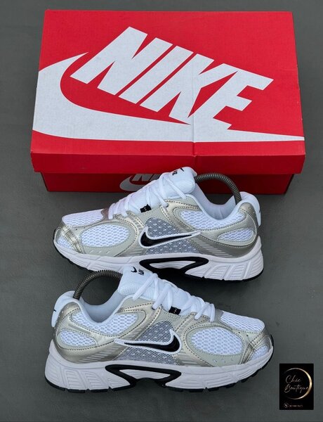 Nike Sneakers Blancs Authentiques