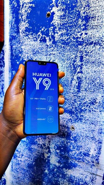 Huawei Y9 2019 Smartphone