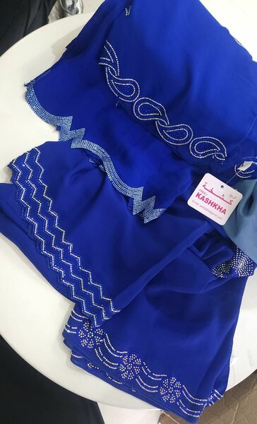 Hijab élégant brodé