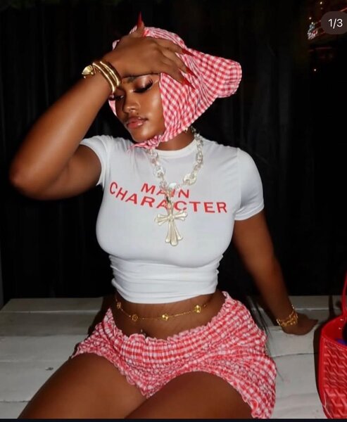 T-shirt "Main Character" femme