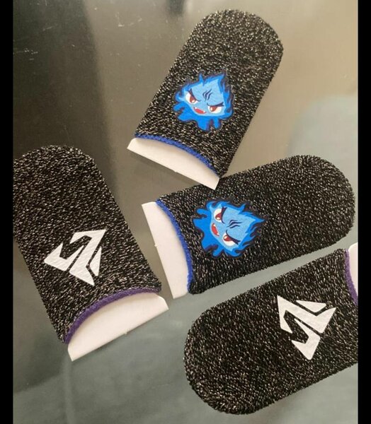 Thumb Sleeves for Mobile Gaming