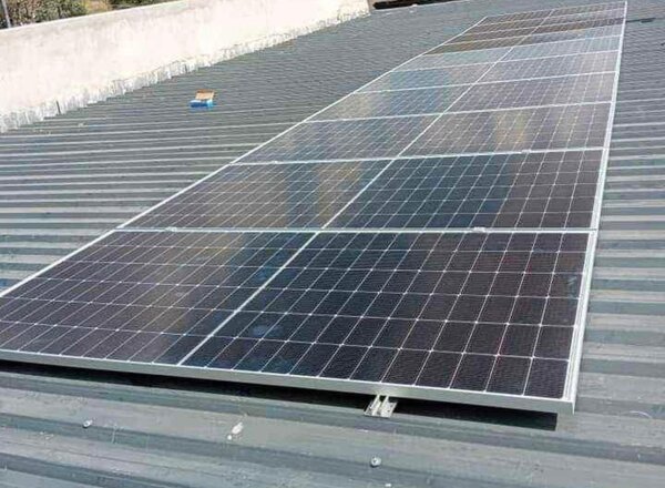 MONO SOLAR PANELS  550W